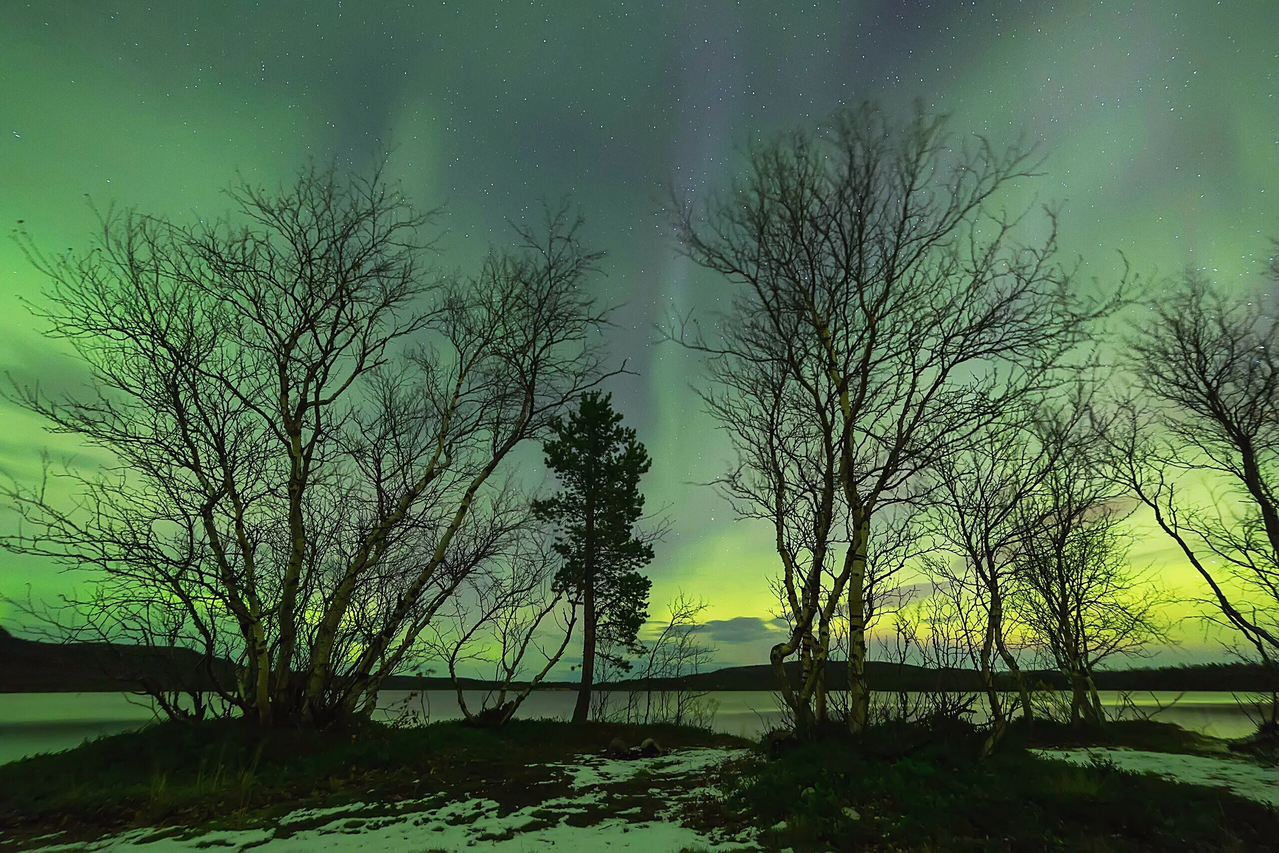aurora-borealis-2024-10-17-11-44-27-utc