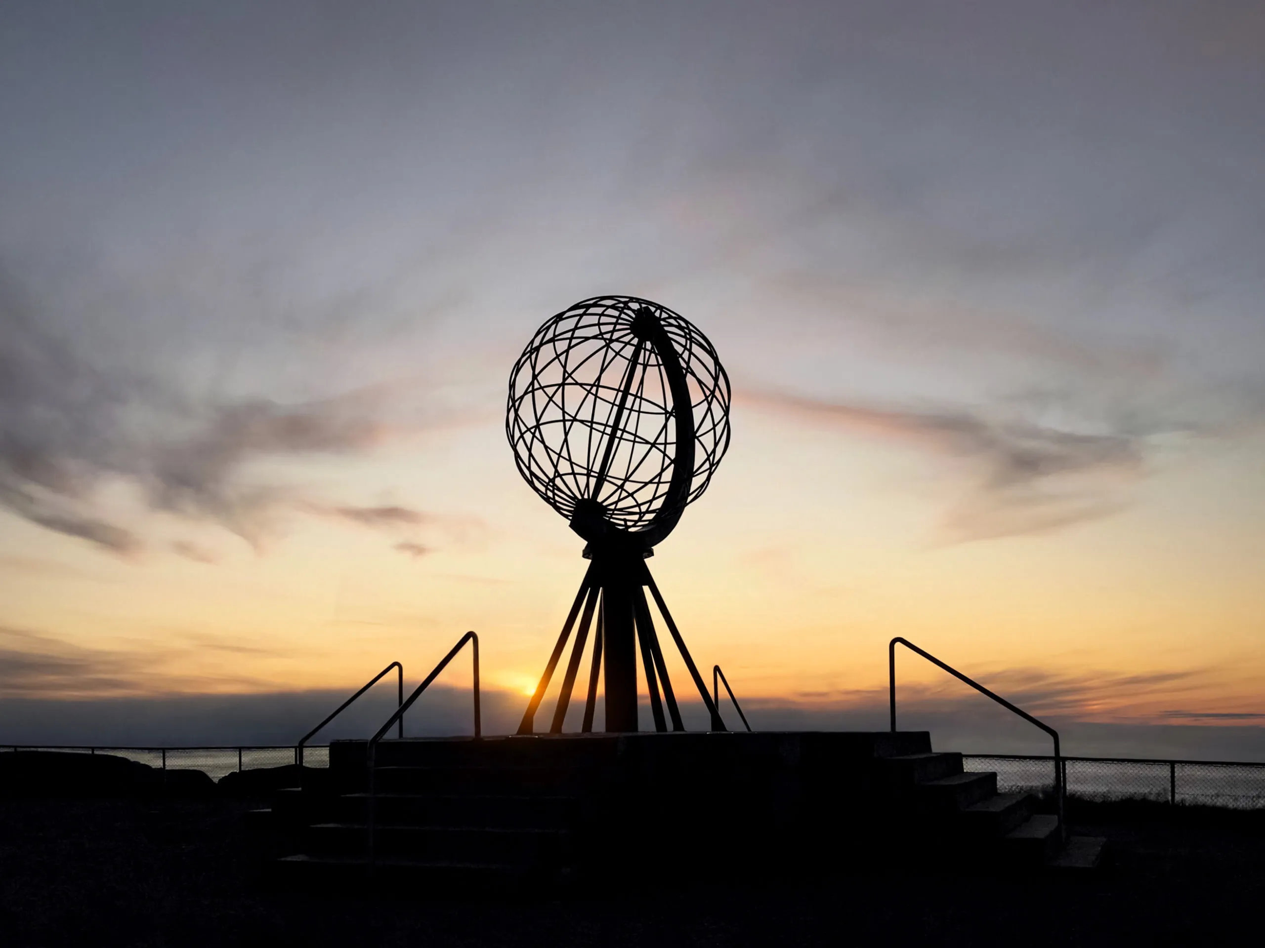 balloon-monument-north-cape-2025-06-05-13-11-51-utc-scaled